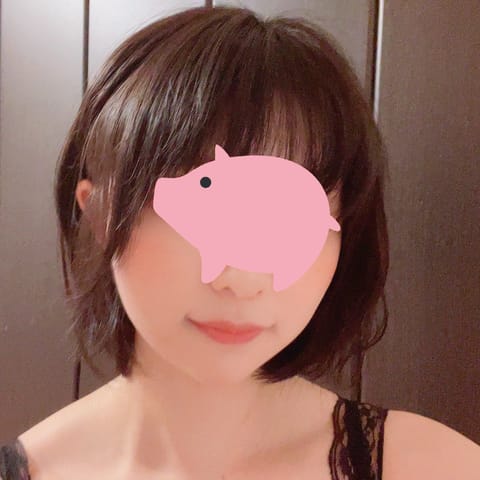 明日は12:00〜18:00出勤予定です🙌
連休最終日一緒に過ごせると嬉しいです😌💓