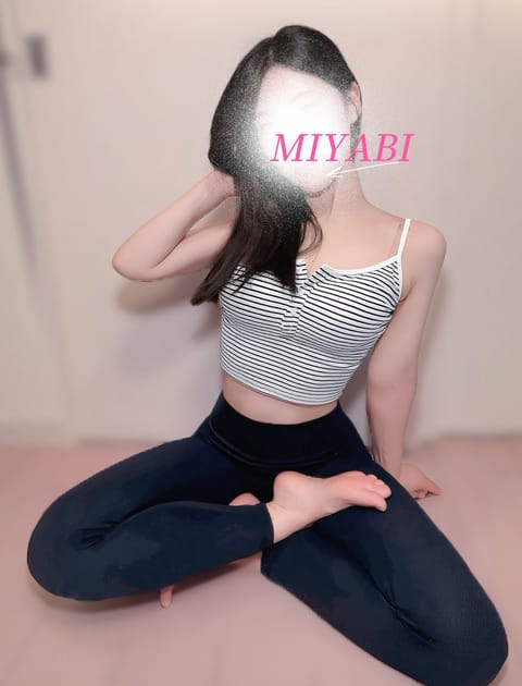 こんちゃ〜！！
起きたらストレッチするひと🙋

人のモーニングルーティンの話だいすき。
気になっていっぱい聞いちゃいます