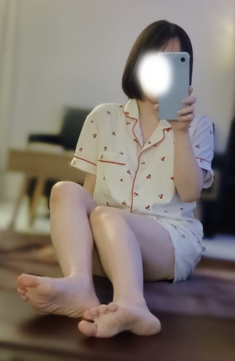 この寒さなので、行き帰りの度にホットのお茶をついつい買ってしまう…(⑉･ ･⑉)

22時までいます((((っ･ω･)っ
