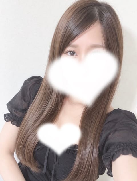 雨すごいね☔️🥺
みんな気をつけて過ごしてね🫧

明日は11:00〜17:30います🌷
お時間合う方に会えたら嬉しいな🫶