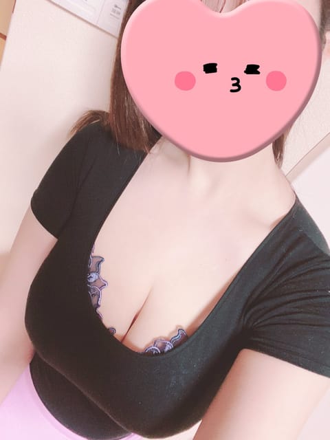 こんにちは♪
本日は経堂ルームにいます🫧

なんだか一気に寒くなりましたね🤧🍃
お部屋あったかくしてお待ちしています

