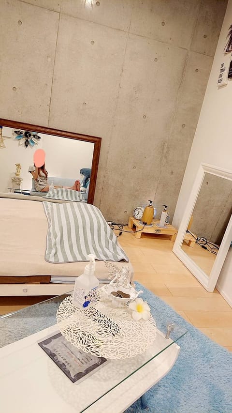 こんばんは。
中野roomにいます。
是非いらしてください✨