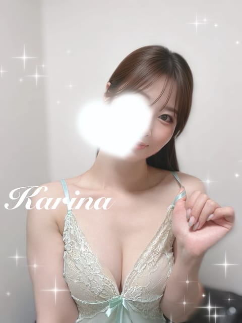 今日も完売ありがとうございました🈵🫧🫧

存在自体が色気があるし
一緒にいるだけでドキドキするらしい🤭

写真だと清楚な