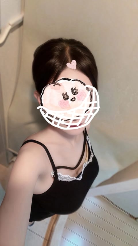 昨日、お客様から

「とあるお店の女の子が、“さなちゃん本当に可愛くて推しなんです”って言ってたよ☺️」

と教えていた