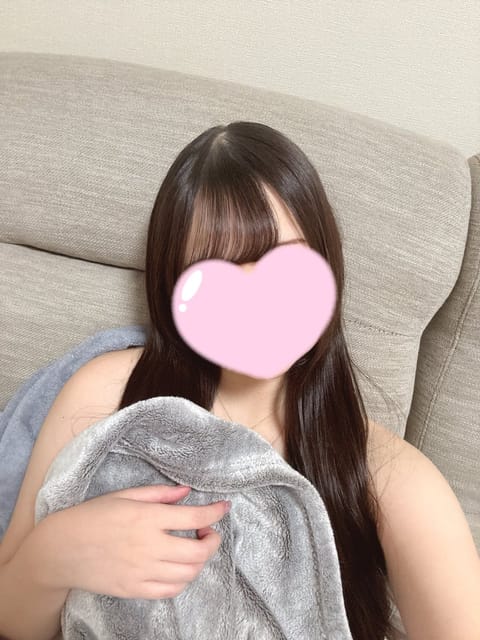 土曜日いるよーん！
スタートから続けてご予約ありがとう😸
花粉症の薬飲んでからぐっすりと恐ろしいくらい眠れて永遠に寝てい