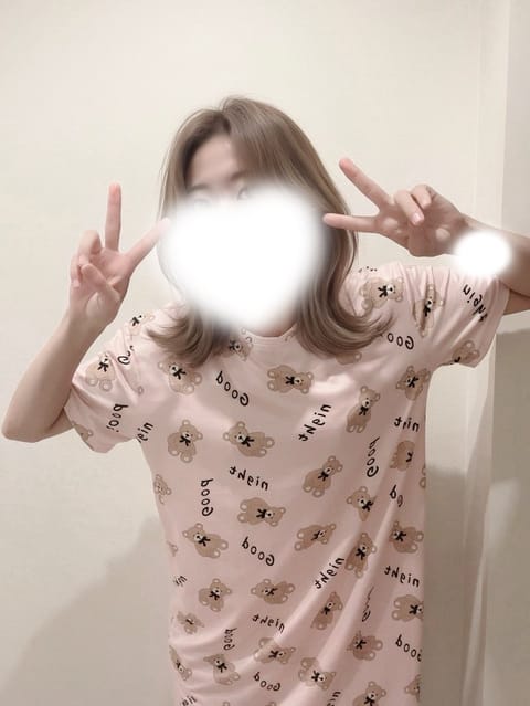 X更新久々✨
ちゃんと元気にしてました🙈
02ばっか更新してた〜！

今日は19:00までいて、
この後まだいけます！✨