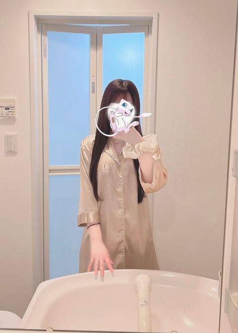 本日13:00〜21:00池袋にいます！
19:40〜ラスト１枠ご案内🉑です！🙆🏻‍♀️
ウェブ予約ができないみたいなの