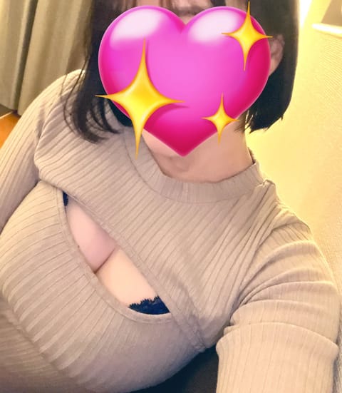 出勤しました🌸
仕事帰り、これからお仕事の方
お待ちしてます😊