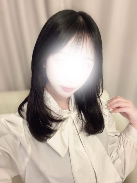 つむぎに気持ち良いところ教えてね💞

明日3/25 10〜16で出勤です！
お誘い待ってます💆🪽