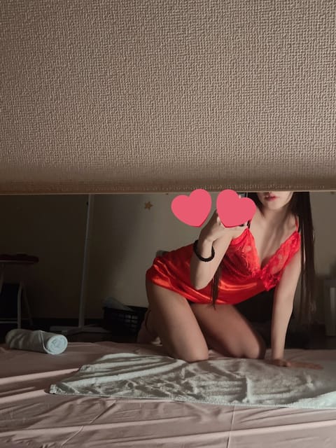本日19時〜ラストまで出勤です♡
ご予約もありがとう♡るんるんできたよん(*'ω'*)

最短🈳22:00頃からご案内で