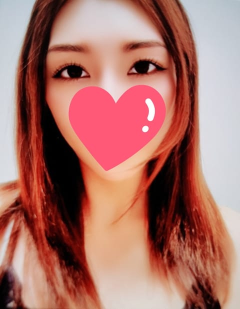 こんにちは☀
今日あたかかくて、朝の散歩🐾で汗かいたよ〜😅

先週お会いできたみなさまご予約ありがとうございます✨
もう