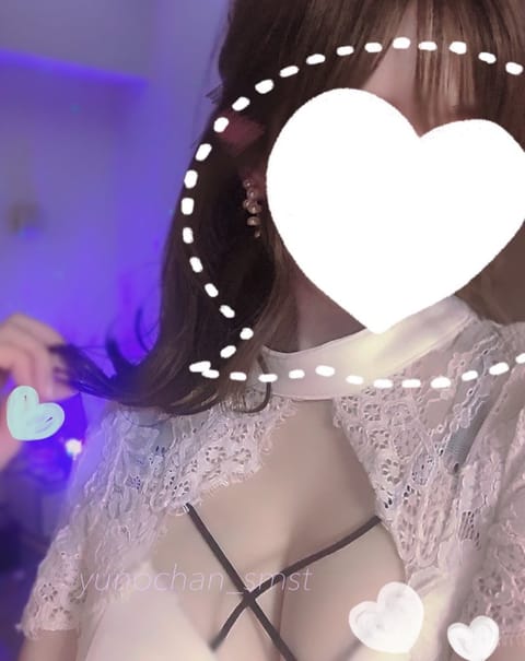 明日(木)は遅め出勤💞🪄

深夜帯お時間合う方
お待ちしてます♥

お問い合わせは
@Supreme_Spa_ まで🕊
