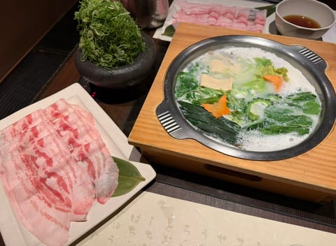 この前食べた豆乳しゃぶしゃぶ美味しかった🤤
九条ネギだーいすきദ്ദി˶ｰ̀֊ｰ́ )