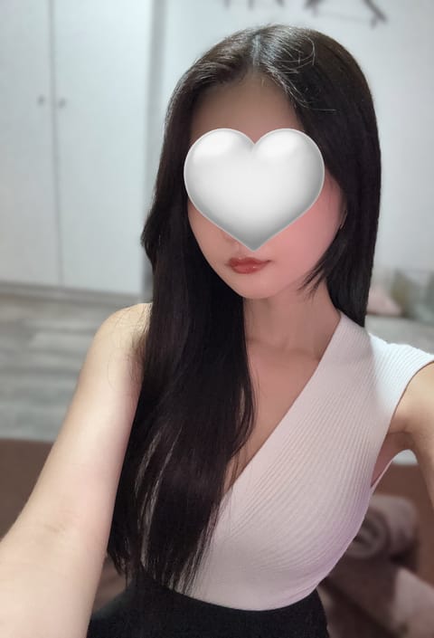 次回シフトです🤍

12日17:00〜23:00
13日17:00〜23:00
15日17:00〜23:00
16日17