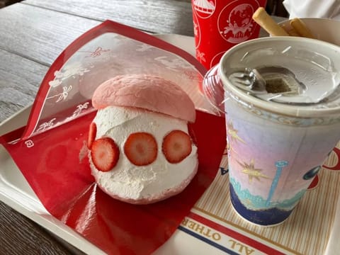 こんにちは、松村です。
今日も寒いですね〜(寒い)
サッカー⚽️みちゃって寝不足です💤

↓今週の出勤は↓
6日(火)2