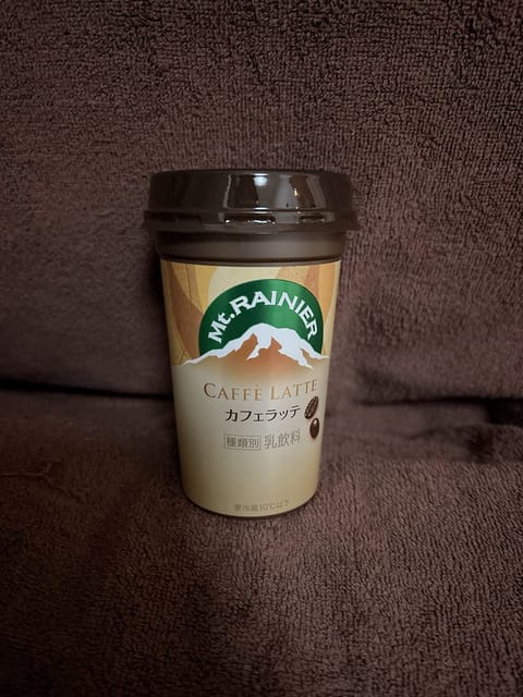 すぐ飲んじゃったけどレッドブルももらったよありがとう🥤𓈒𓂂𓏸