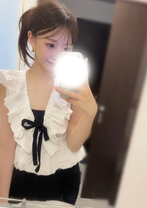 おはようございます♡

昨日来てくれたお兄さんたち、
ありがとうございました💕

足元悪いですが
本日も沢山お待ちしてお