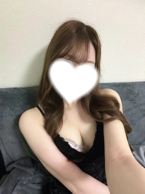 今日もありがとうございました🩷

次回の出勤は、
13日（日） 14:00-28:00です🫧

長い時間いるからよかった