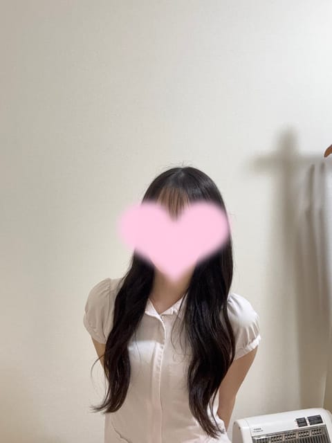 お部屋到着🏠
きょうもがんばるぞぉ！！
今日も雨すごいので気をつけてね…🥺