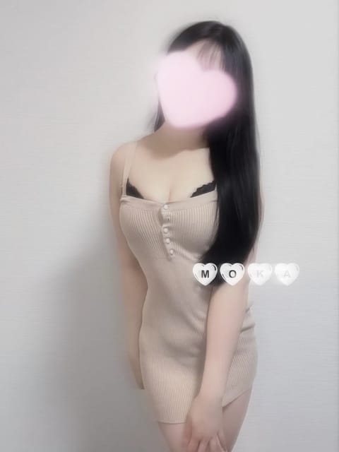 最近携帯も熱を持ち始めて上手く更新できてない事件が発生してます💦
今回もだった😫

出勤しています🍑♡
本日と25日は事