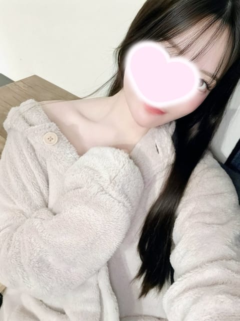 はじめまして🍀.*
本日からお世話になります、こころです🤍
スタートからご予約ありがとうございます🥺
初日ドキドキですが
