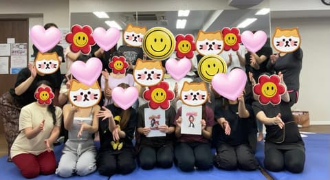 こんにちは😊
昨日、ストレッチの講習4時間
とっても良かったです🤗✨
初めてお会いする方ばかりだったけど
ご飯会🍺もすご