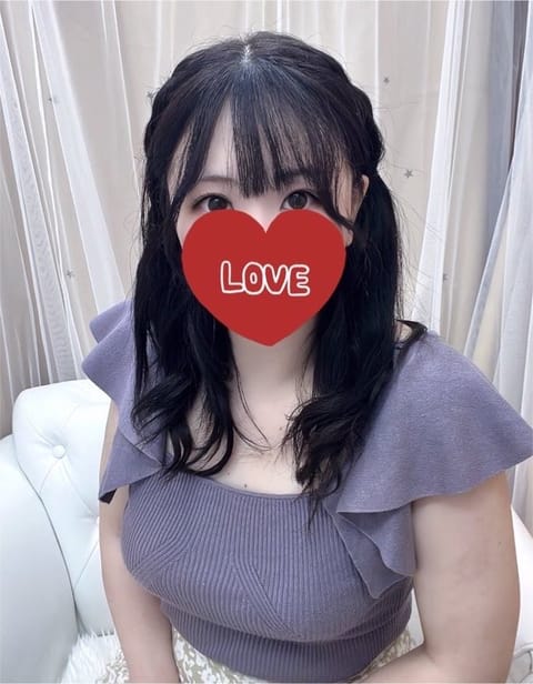 本日池袋room
22時30➰出勤です(*⁰▿⁰*)
珍しいので！笑
夏休み入った方もぜひ会いたいです🙏

ましろ🤍
