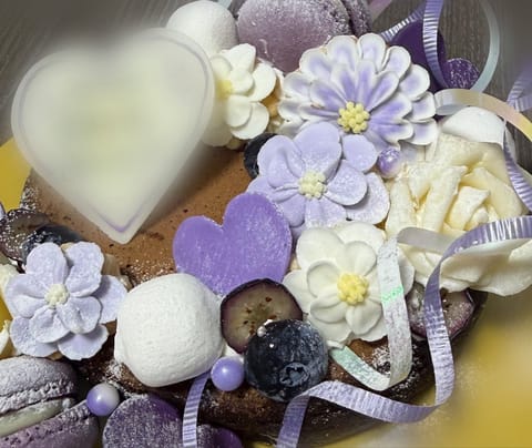 誕生日ケーキ可愛すぎたᐡ⸝⸝>   <⸝⸝ᐡ

1歳歳をとっちゃった！！

大人なお姉さんになれるようにがん