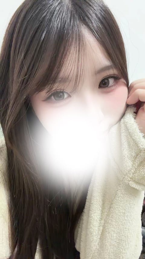 ルーム着いてます‼️🫶🏻🫶🏻
事前予約たくさんありがとうございます😭！
今日、雨で湿気やばい😿（ ;  ; ）
本日もよ