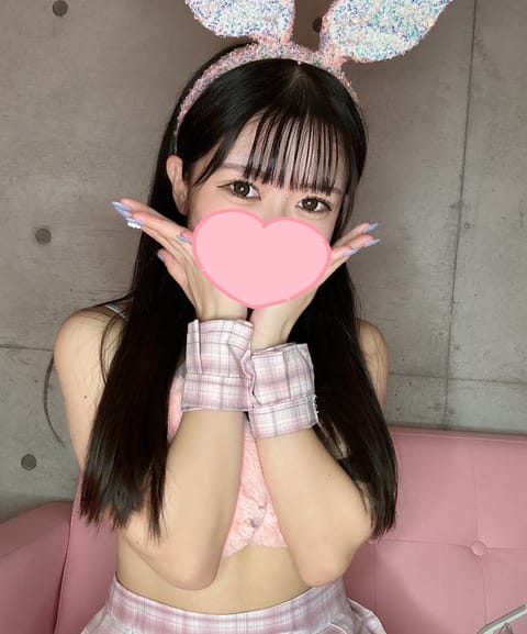 はじめまして🐰
今日からデビューのまみですっ☁️
ぜひ会いに来てください🩷🩷🩷
