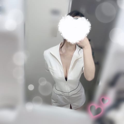 🫧今週の出勤予定︎︎🫧

2日(火) 13:00~19:00
4日(木) 13:00~19:00
5日(金) 13:00