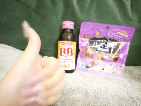 気がつけばもう週末、、！！🥹早い怖い助けて！！！w
明日は夕方のみ🈳です✌️早い者勝ちしてねっ✌️💕💕

最近たくさんい