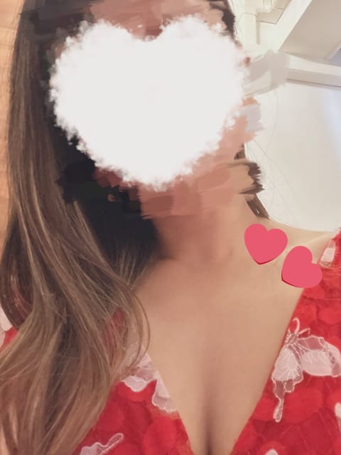 こんにちは〜！暑い🌞
りょうです🐯
昨日出勤でした～🦋
会いに来てくれたお客様方
ありがとうございました💓
また会いにき