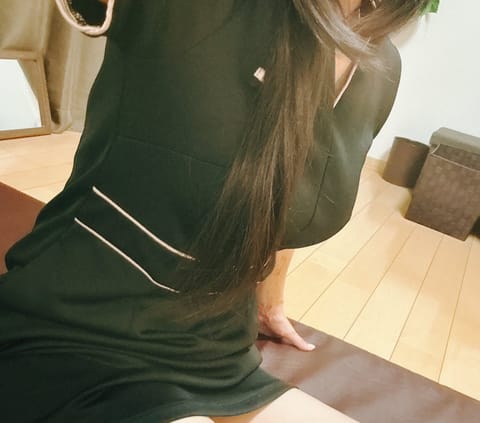 えりかさんだよー！
2/20は、12:00〜22:00まで！

寒くなってきたねー
でも連休はまた暑くなるみたい。
15