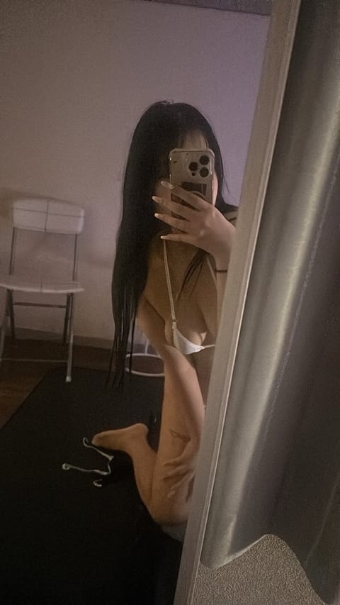 まつり空きました🈳♡♡
Twitterからご予約ありがとうでした🎶
絶対私で入ろうと眠いのに起きて待ってて
くれてありが