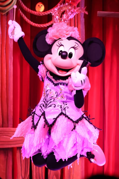 8:00〜12:00配達予定でずっと待ってたのに届かなくてさくらこちゃんご機嫌ナナメ↘️お出かけするー！