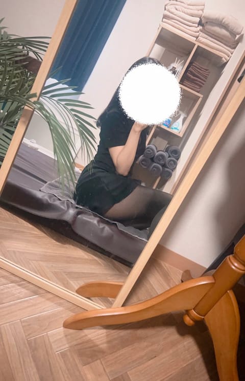 今週の出勤予定🕊️🤍

●1月21日　12時〜19時　豊田
●1月23日　12時〜19時　豊田

今週も平日のみですがお