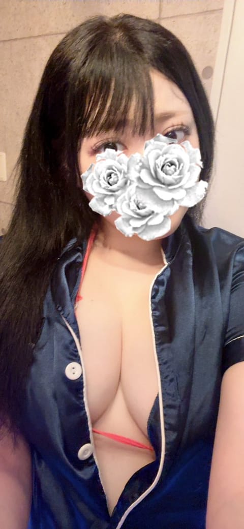 本日も入室しました💫

髪の毛暗くなりました❣
本日も5時までお待ちしておりますのでよろしくお願いします𐔌՞ᱹ ﹼ  ᱹ
