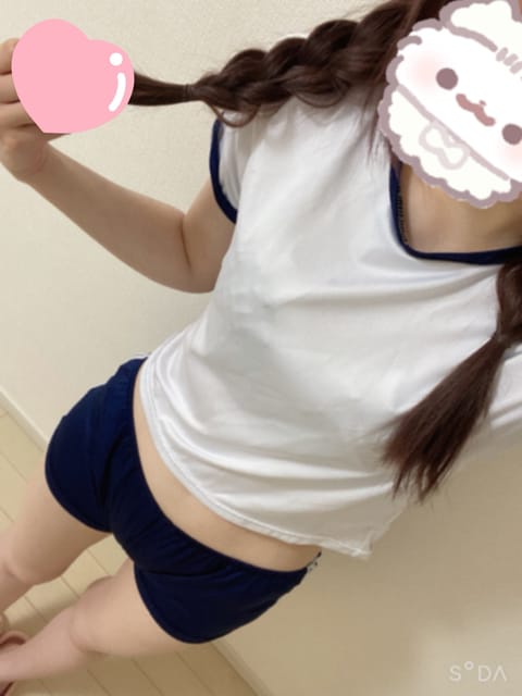 こんにちは🍒

本日も引き続き出勤してます🪄︎︎✨

是非遊びに来てください🫶