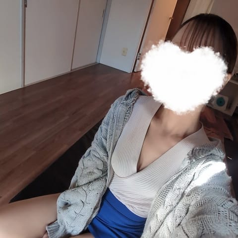 明日の出勤がなくなり
次回の出勤は
12/7㈰小山ルーム
🈳11:00〜90分①枠
🈵13:00〜
になります♡

最近