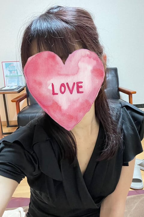 昨日17日(木)一宮ありがとうございました❣️
優しくて、楽しいお兄さん🌸綺麗って言ってくれて嬉しかったです🙈
コナン映