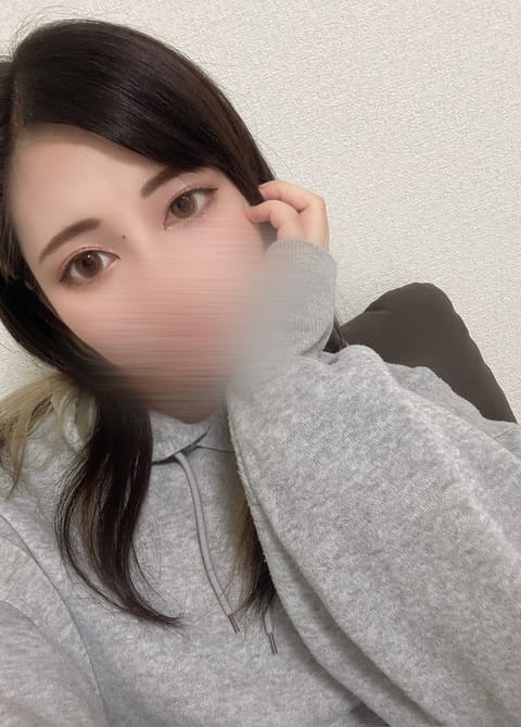 夜はパーカーがちょうどいい季節になってきたなぁ🤭

早く昼間でもパーカーがちょうどいいくらいまで涼しくならないかなぁ🤔
