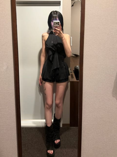 今月は出勤なしです🙅🏻‍♀️💦

7月6~12日

8月11~17日

⬆️夏の出勤日です✨

少し先だけど気になる方は