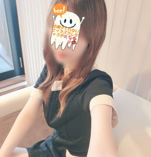 秋晴れで気持ちいい🍁🍂
まだ暑いの10月じゃないみたい💦
秋生まれだからかこの季節好きです(*´﹀`*)芸術の秋も食べ物