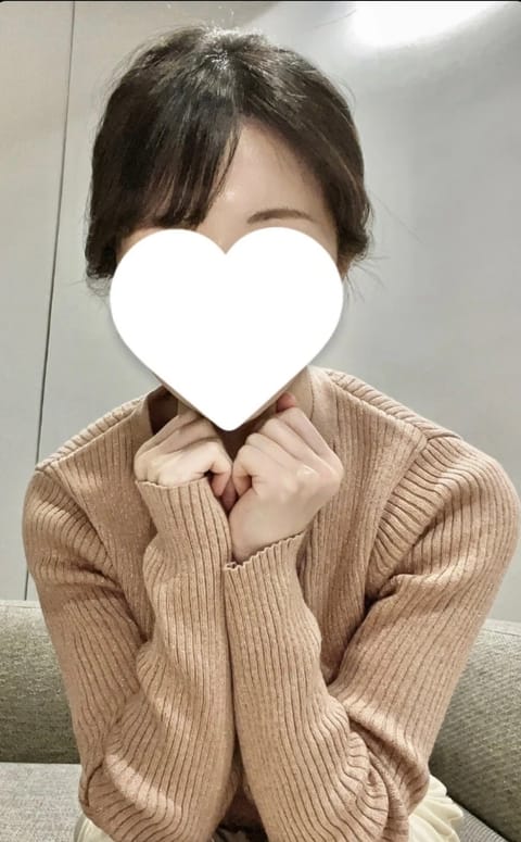 ご予約ありがとうございます߹ ߹♡
1枠（16:20〜18:10）空いてます🫶
待ってるね( *´꒳`* )