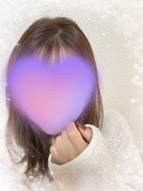 入店当初にお会いしてからの久々の再会嬉しかったです✨
差し入れのお菓子と飲み物もありがとうございました♪
またお会いでき