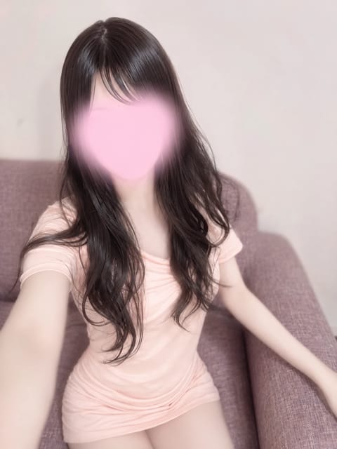 退勤しました✨
本日もご予約🈵ありがとうございました！
次の出勤は18日(火)です（՞>‎⩊<՞）
ぜひ会いに来てくださ