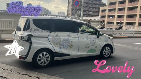 今日🚗見ちゃったんです❣️
ツイテルでしょ？笑
#ちいかわ