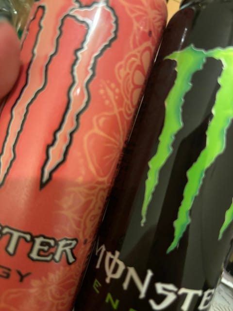本日も本指名のお兄さんたちありがとうございました(*'ω'*)🥰

遠くから来てくれて嬉しかったです💖

誕生日プレゼン