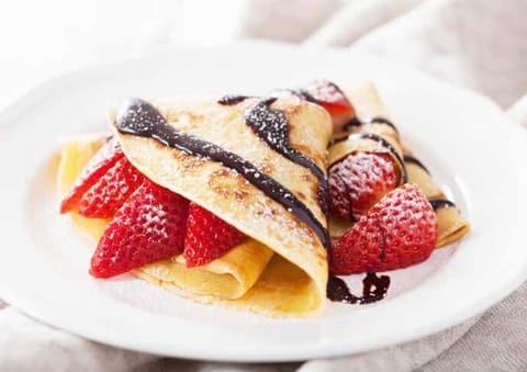 クレープがどうしても食べたくなり、材料の、買い出しに〜🍓🍌🧈
風が強すぎて、前に進まなかったよ🤭🌪️